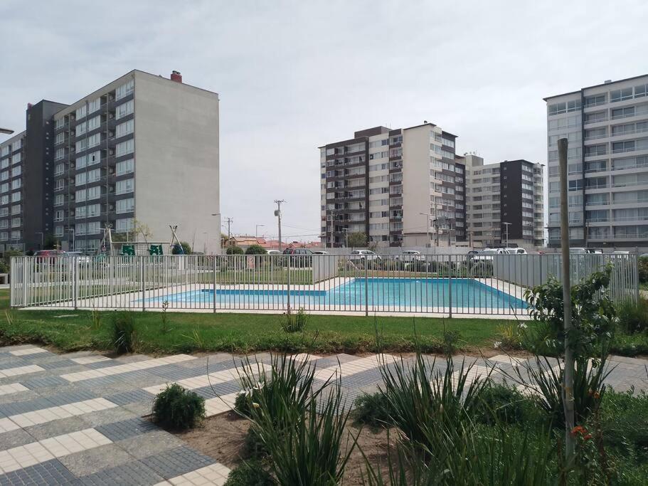 Departamento Nuevo, Amoblado, 2 1 Bano, 6º Piso Con Ascensor, Piscina La Serena