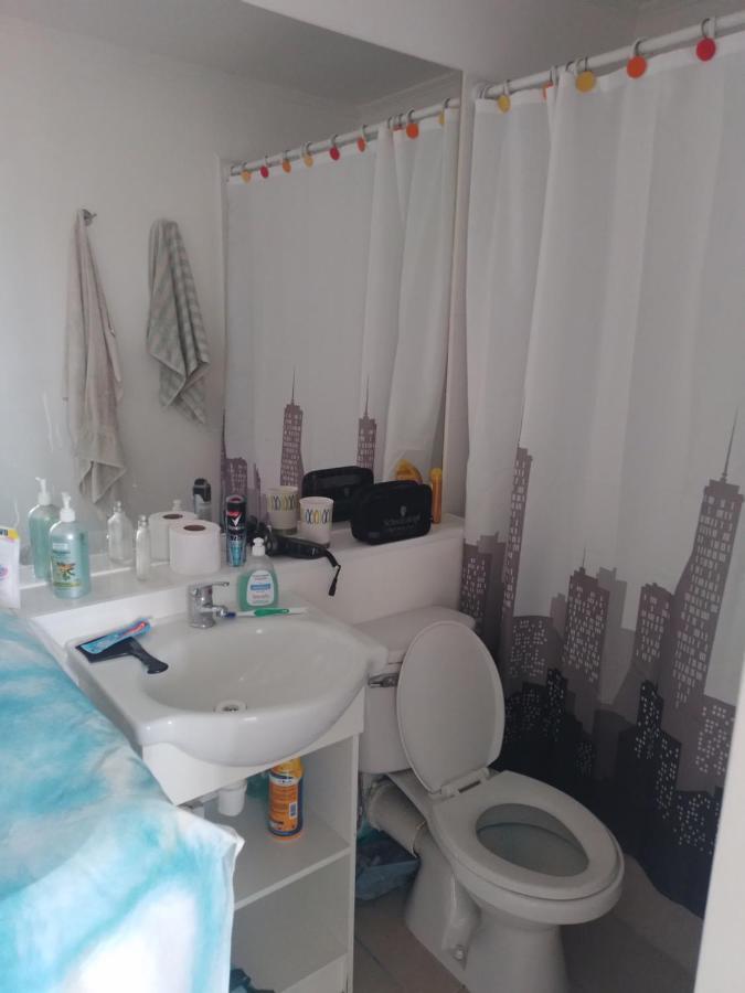 Apartamento Departamento Nuevo, Amoblado, 2 1 Bano, 6º Piso Con Ascensor, Piscina La Serena
